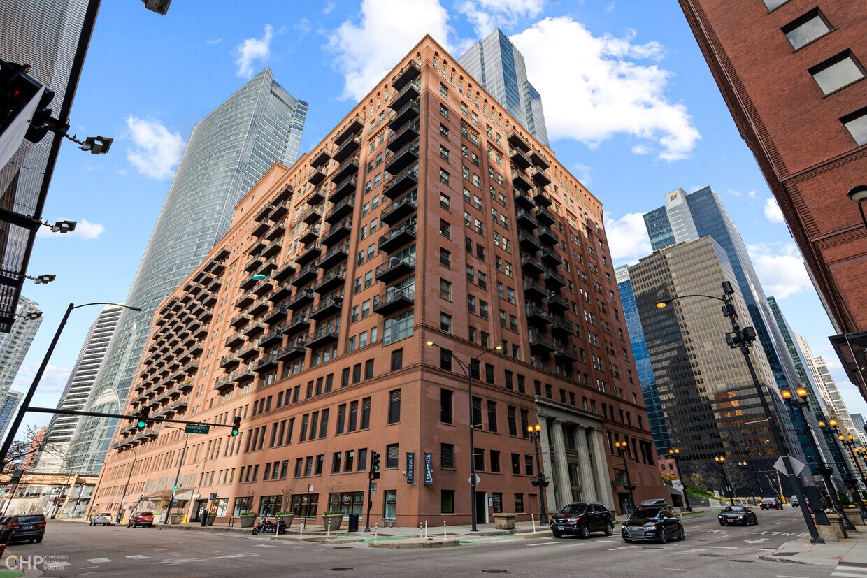 Primary Photo - 165 N Canal St