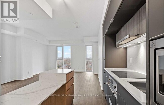 Building Photo - 185 Alberta Ave