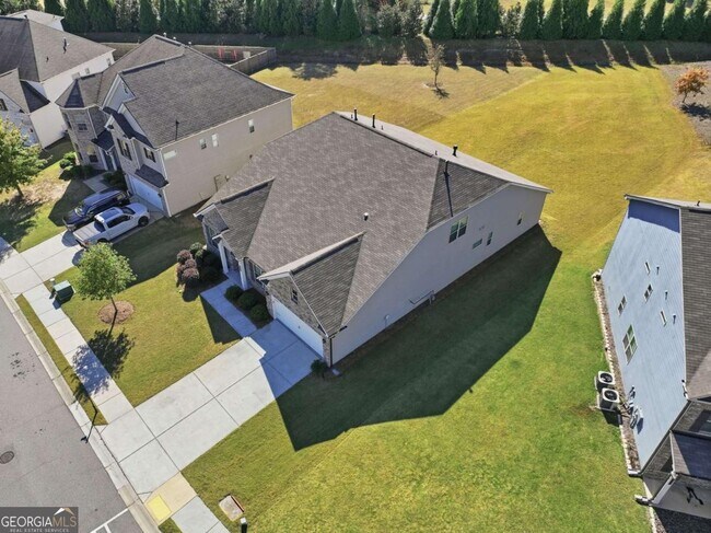 Foto del edificio - 7040 Ansley Pk Wy