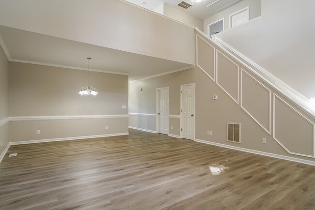 Foto del edificio - 2529 Trailwood Hills Dr