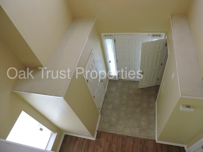 Building Photo - University Park 4 Bedroom