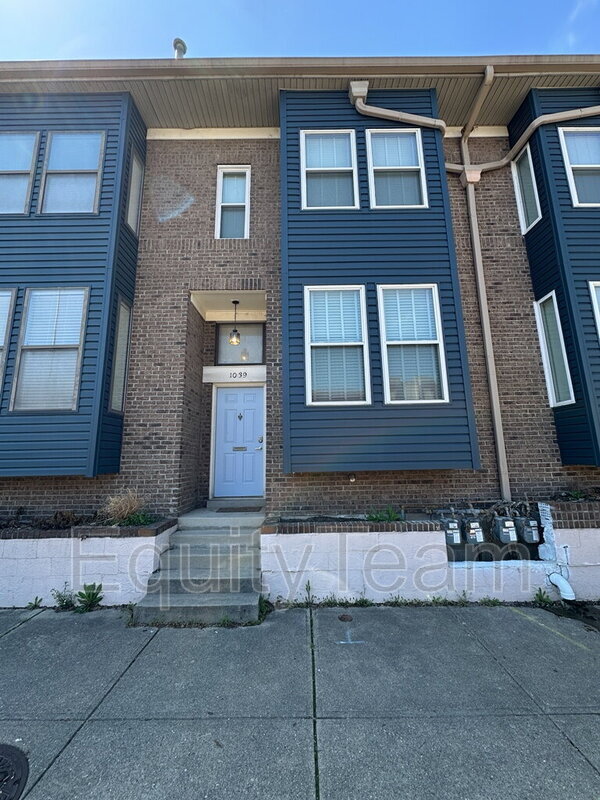 Primary Photo - 1039 Central Ave