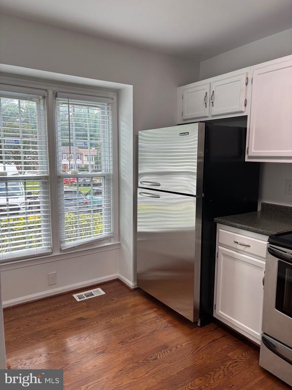 Foto del edificio - 7933 Pebble Brook Ct