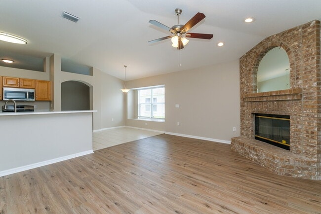 Foto del edificio - 29551 Morwen Pl