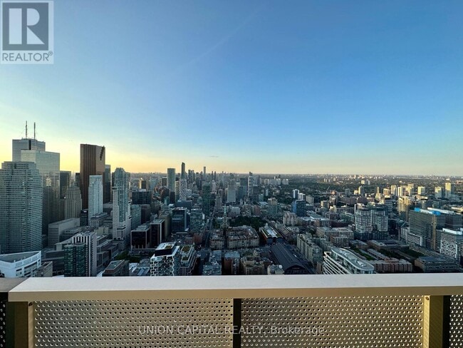 Building Photo - 55 Cooper St