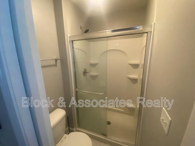 Foto del edificio - 7924 Brandyapple Dr
