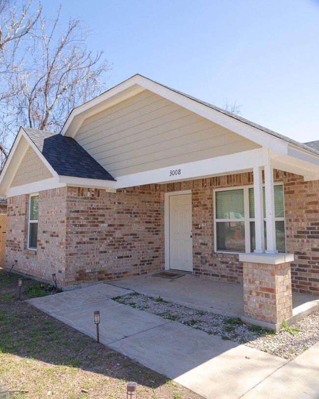 Building Photo - 3008 Finley St