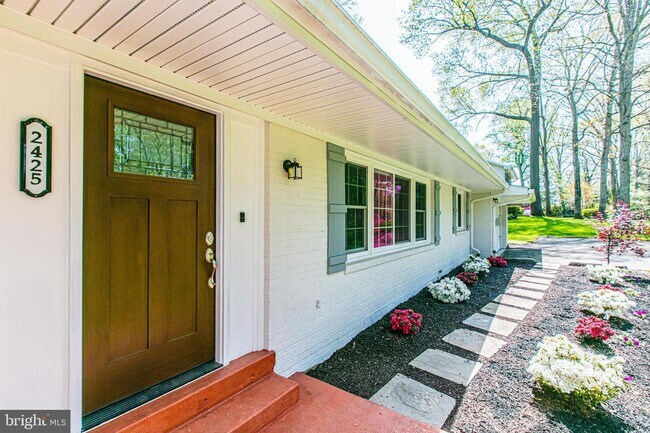 Foto del edificio - 2425 Hunter Mill Rd