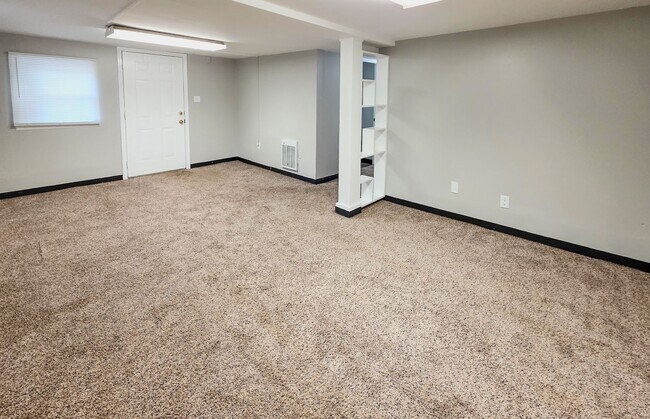 Foto del edificio - South Knoxville - Clean 2 Bedroom, 1 Bath,...