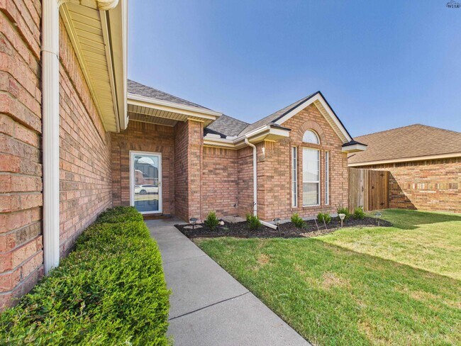 Foto del edificio - 5411 Prairie Lace Ln