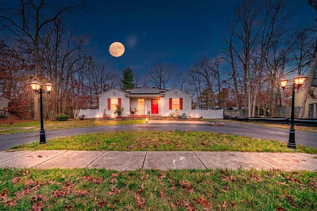 Foto del edificio - 303 Martin L King Ave