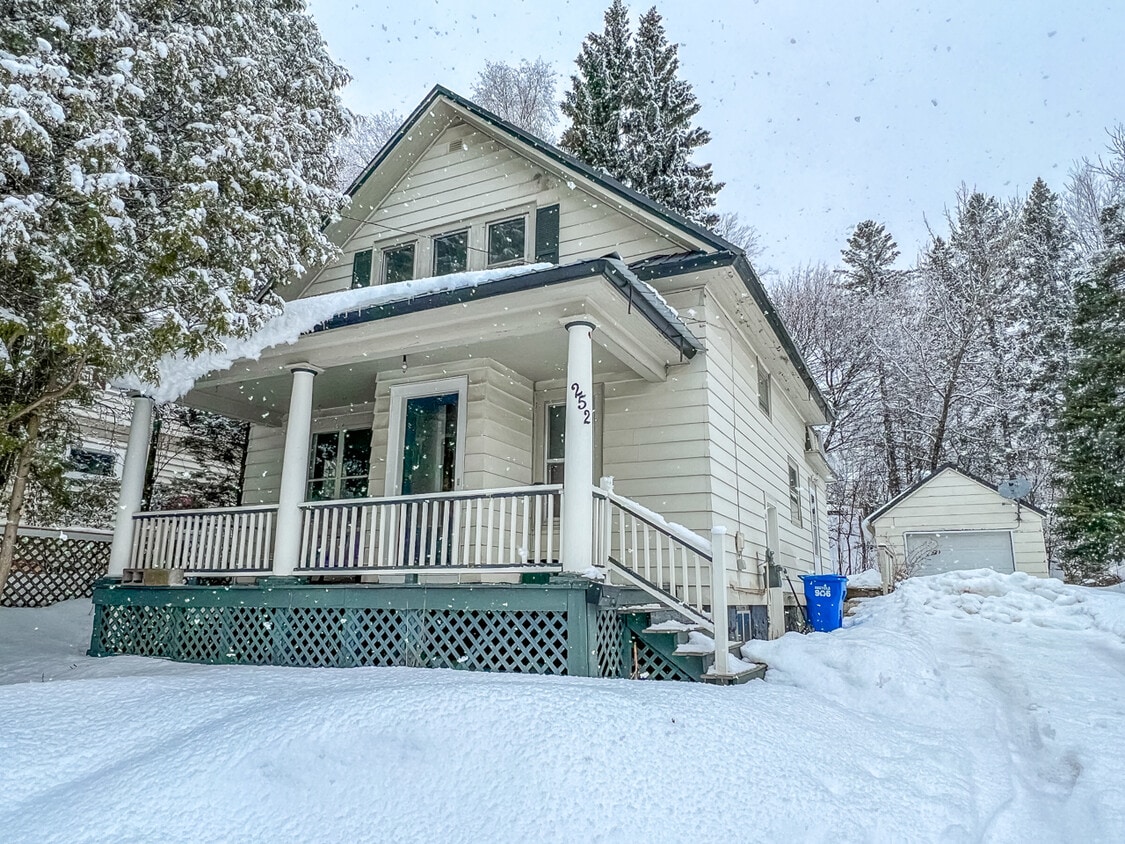 252 Blemhuber Ave, Marquette, MI 49855 House Rental in Marquette, MI