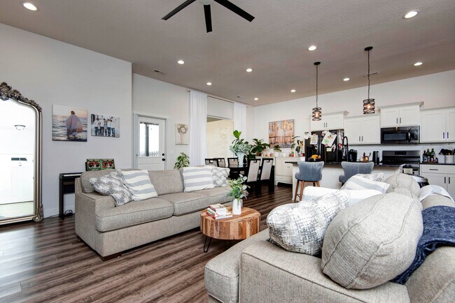 Foto del edificio - 2382 Athens St