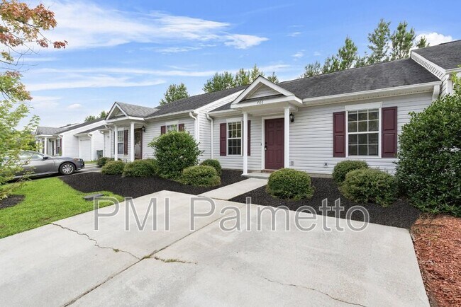Foto del edificio - 468 Regency Park Drive
