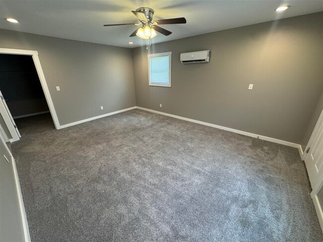 Building Photo - 820 Smith Way