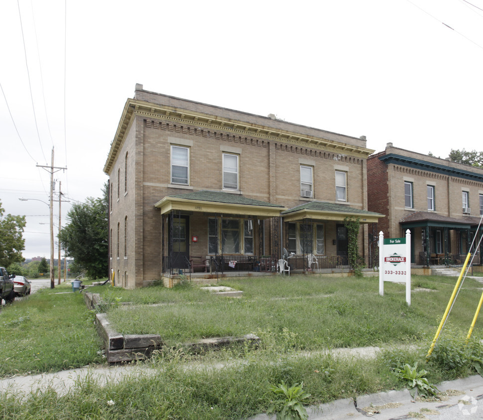 Primary Photo - Hanscom Place