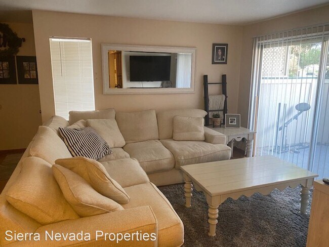 Building Photo - 2 br, 2 bath House - 2521 Sunny Slope Dr. #4