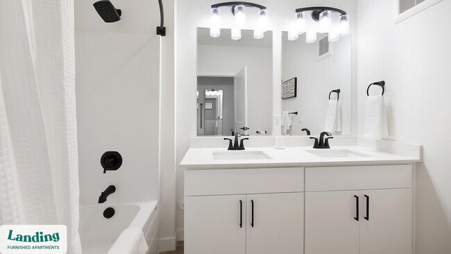 Foto del edificio - 255 N Camino Mercado