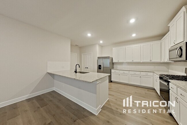Building Photo - 1210 Dye Blvd