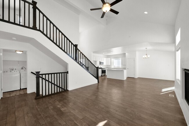 Building Photo - 2541 N Fall Breeze Wy