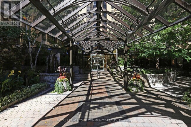 Photo du bâtiment - 280-280 Simcoe St