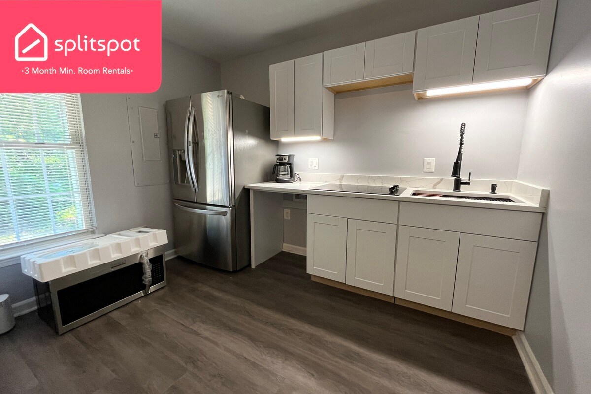 Private room in 1 bedroom College Park Apa... Apartment for Rent in