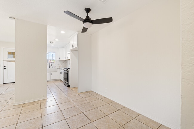 Building Photo - 13725 Nahum Dr