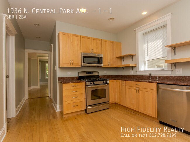 Foto del edificio - 1936 N Central Park Ave