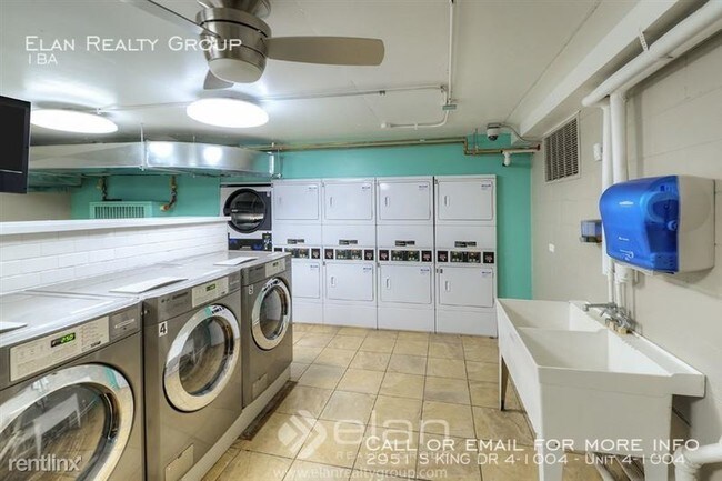 Building Photo - Draper and Kramer (2951 S KING DR 4-1004)