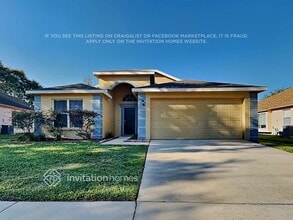 Building Photo - 28418 Meadowrush Way