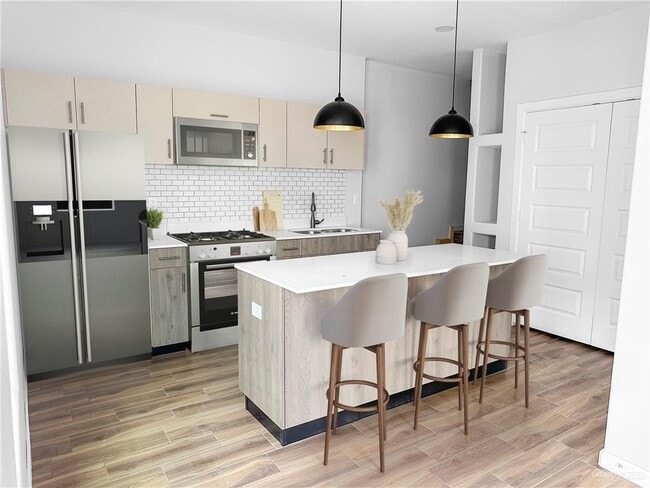 Building Photo - 19 Tyler Ave