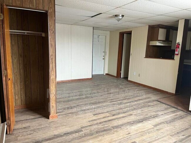 Foto del edificio - 569 Hammond St