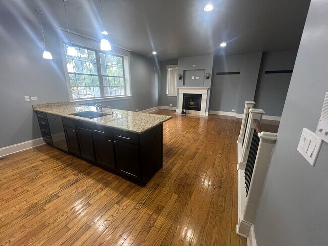 Foto del edificio - 4956 S Vincennes Ave