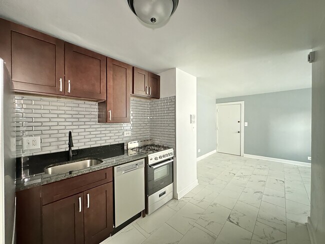 Foto del edificio - 6709 N California Ave
