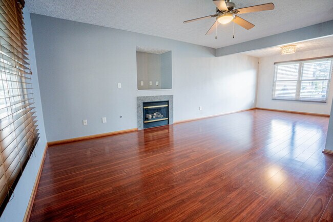 Foto del edificio - 5500 Glendalough St