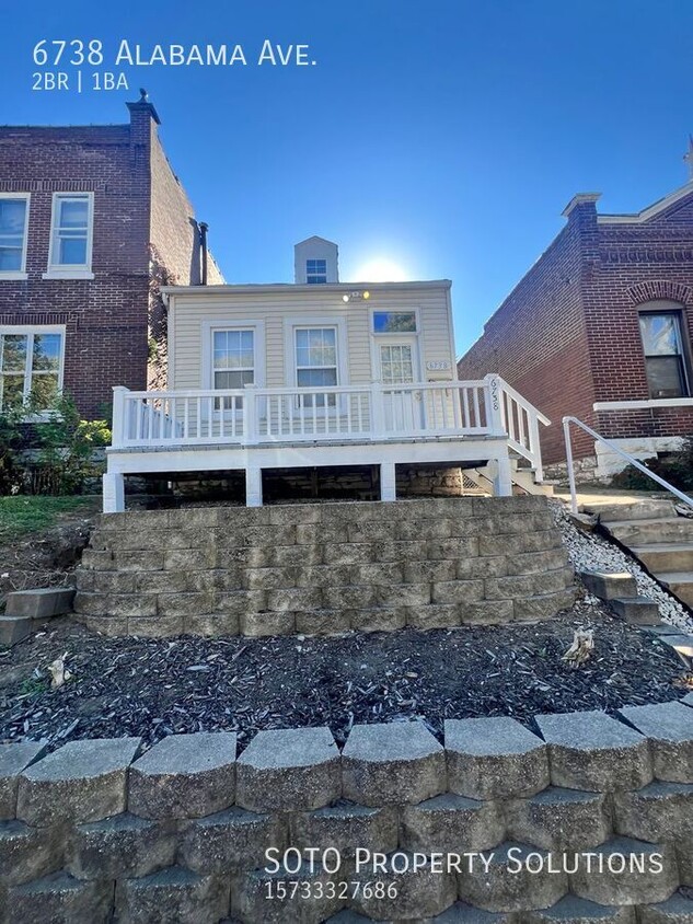Primary Photo - Charming 2 bedroom, 1 bathroom house locat...