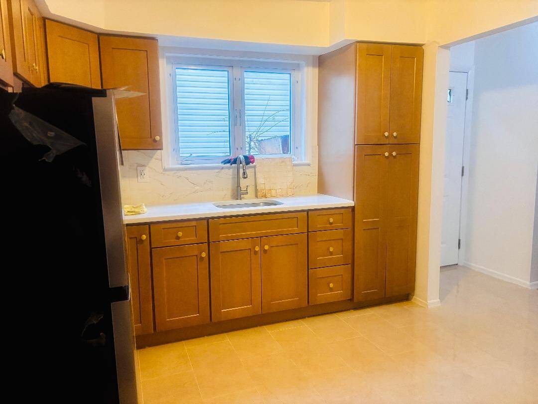 Foto principal - 134 Woodbine Ave