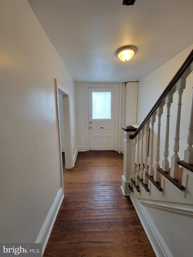 148 N Carlisle St, Greencastle, PA 17225 House for Rent in