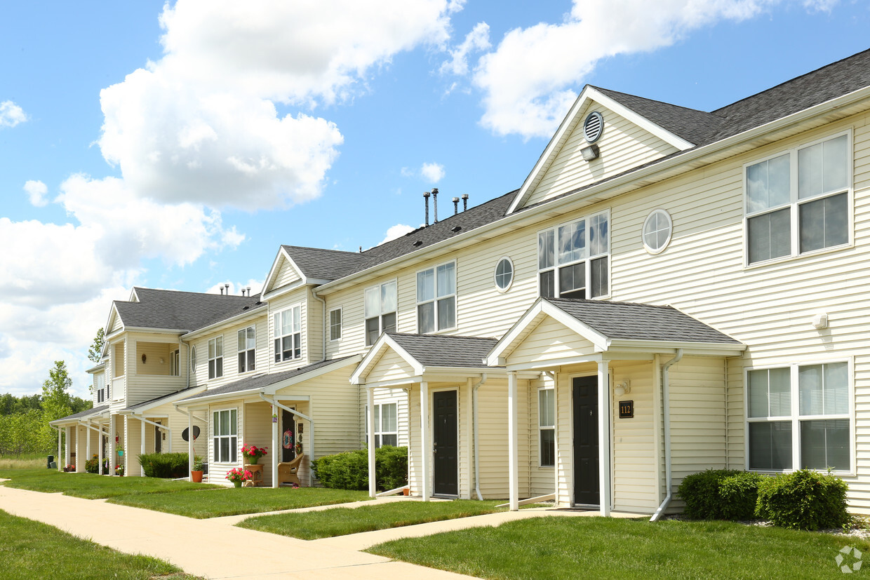 Primary Photo - Townsend Apartments