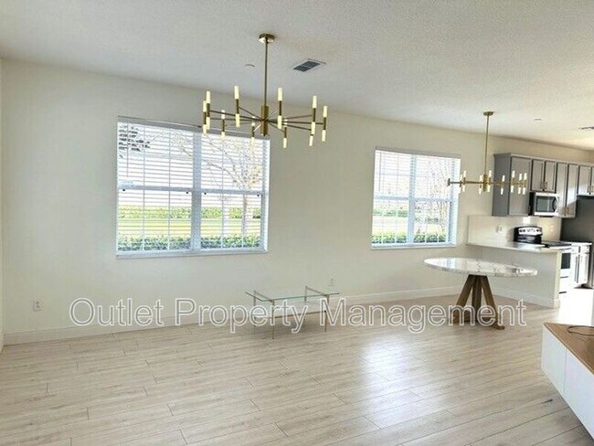 Foto del edificio - 9603 Fenrose Terrace