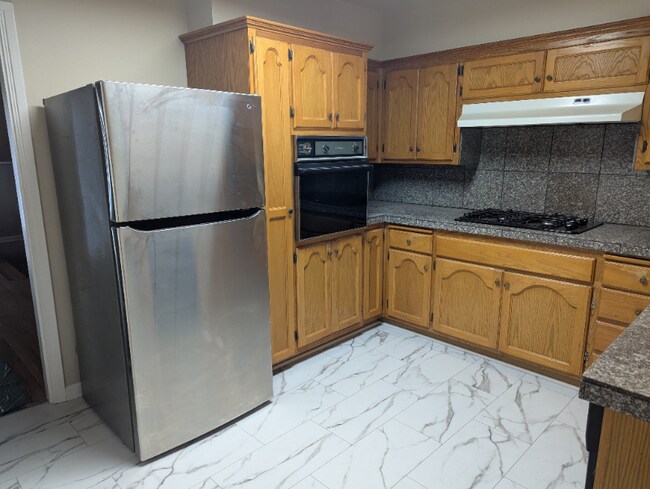 Building Photo - 635 Gisler Way