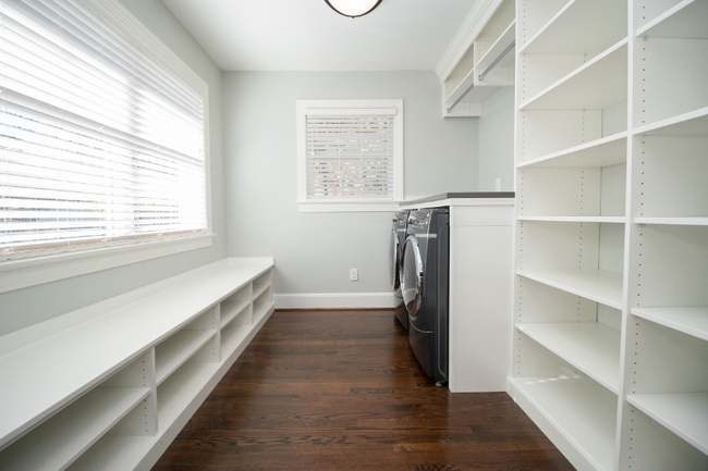 Foto del edificio - 5329 Seacroft Rd