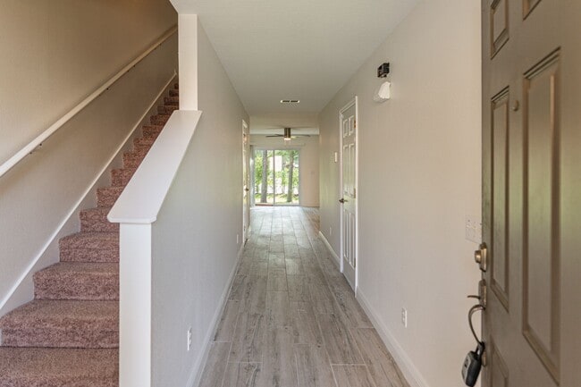 Building Photo - 4084 Pitch Pine Cir