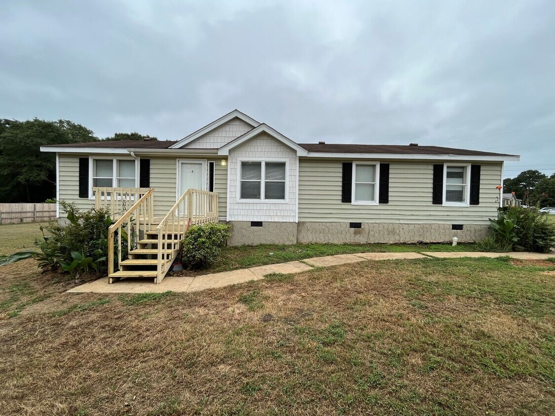 Foto principal - Modular Home Located In Fort Mitchell!