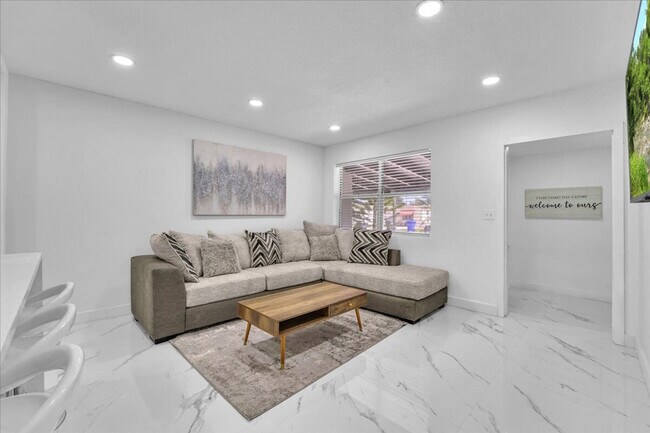 Foto del edificio - 1208 N 25th Ave