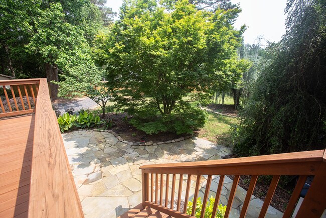 Foto del edificio - 2282 State Park Rd