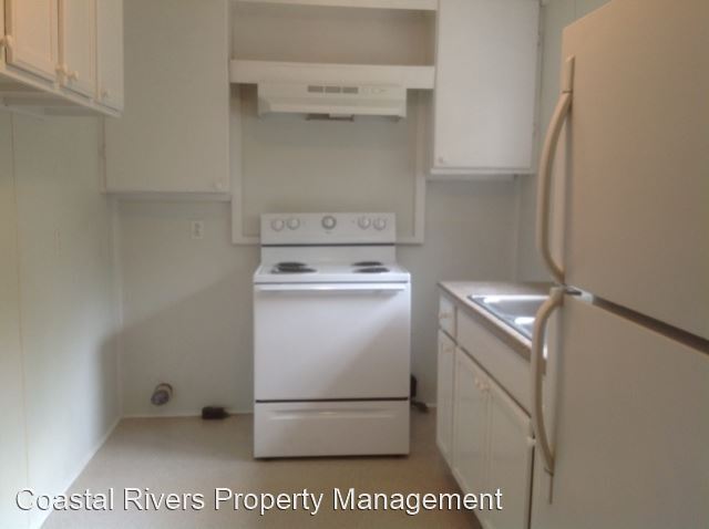 Foto del edificio - 2 br, 1 bath House - 117 E. 8th St.