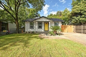Building Photo - 2200 Rountree Dr