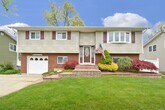 Foto principal - 207 N Elm St