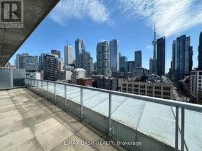 Building Photo - 169 John St